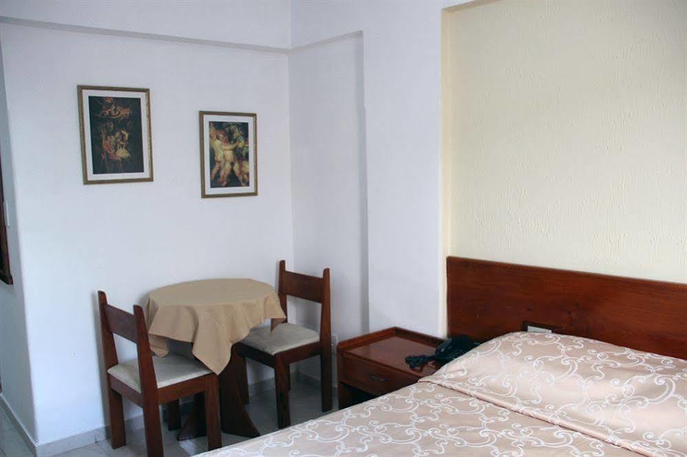 Hotel Manaos Zewnętrze zdjęcie